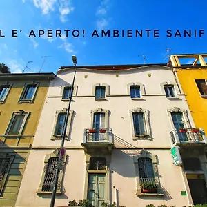 ** Hotel The Italien